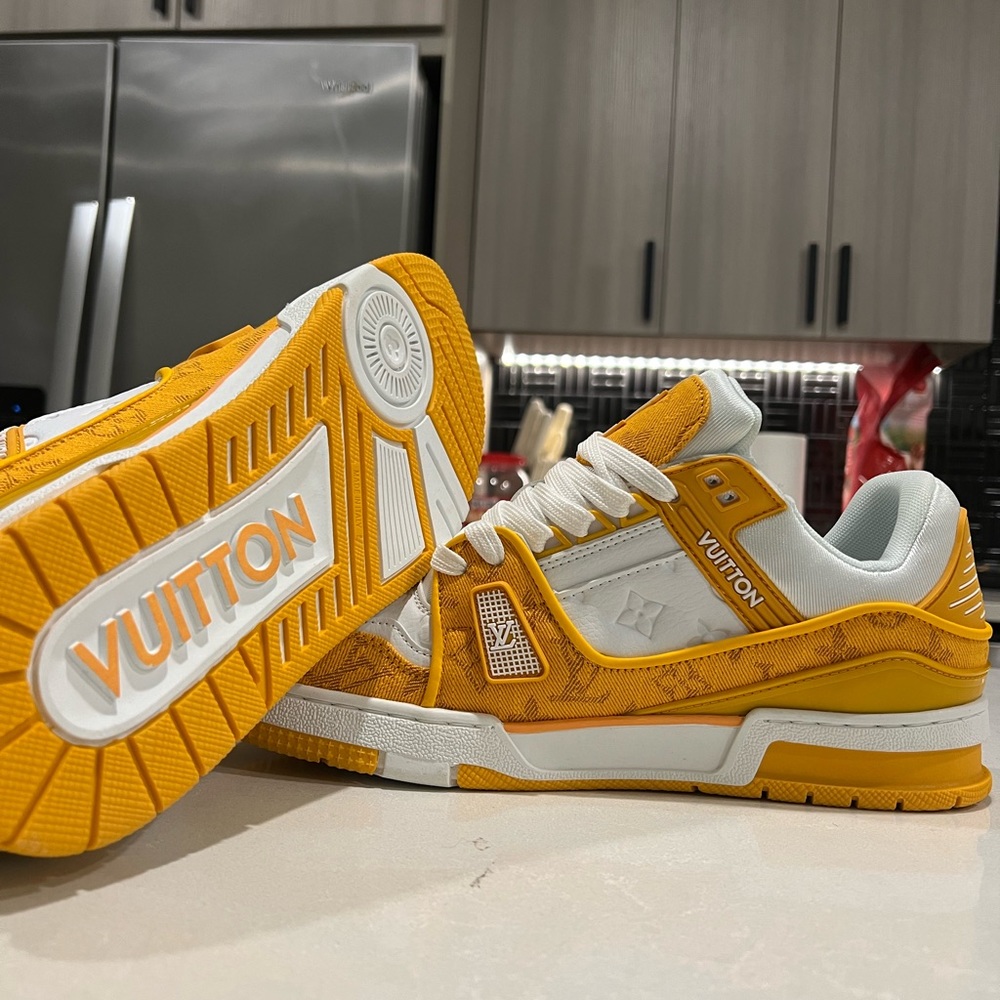 Louis Vuitton Trainer Sneaker - Designer collection